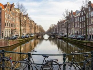 Amsterdam fiume bici